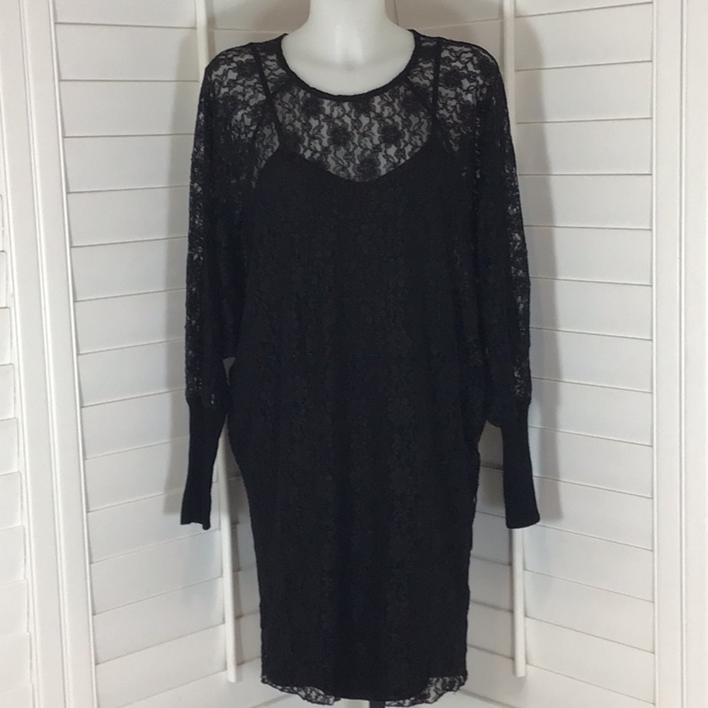 Kris Jenner Kollection lace dress